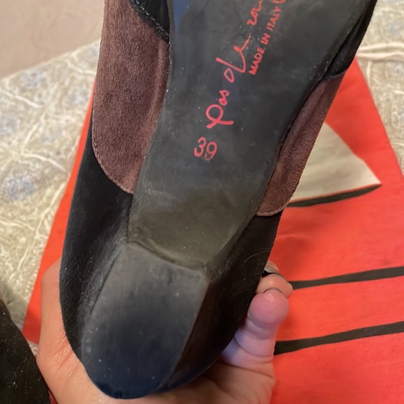 Pas de rouge Shoes - Picture 7 of 12